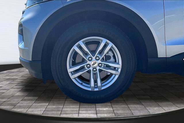 Certified 2023 Ford Explorer XLT RWD image 9