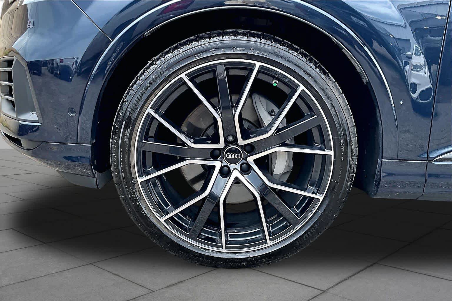 Used 2023 Audi Q7 3.0T Prestige w/ Prestige Package AWD/4WD image 13