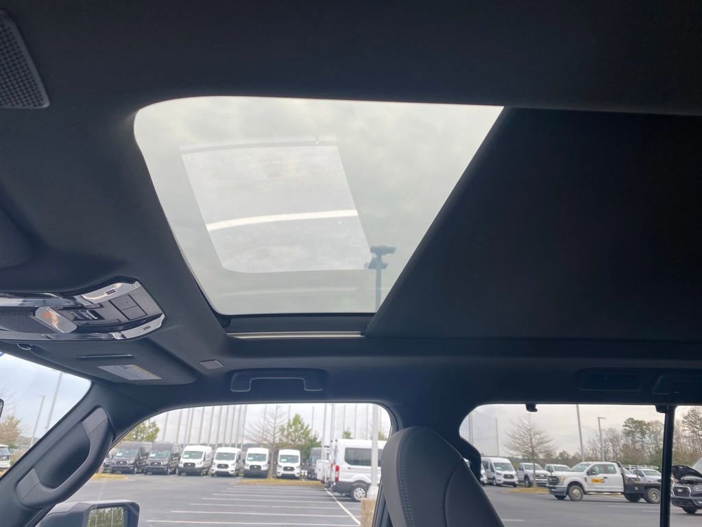 Used 2025 Lexus GX 550 w/ Accessory Package (Z1) image 20