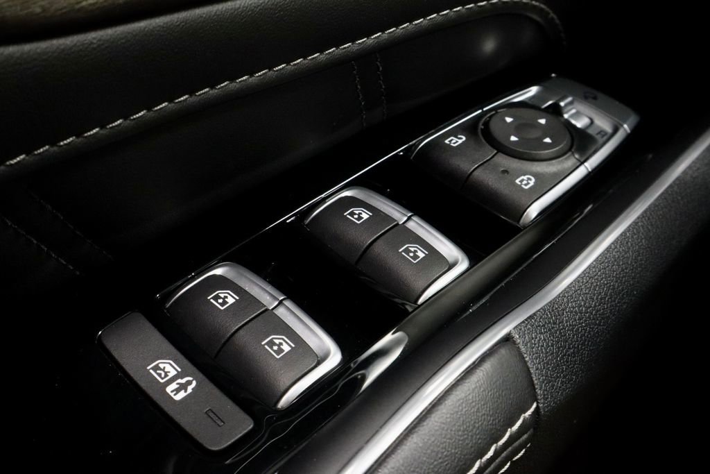 Used 2023 Kia Sorento SX Prestige image 25