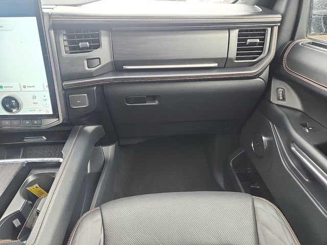 Certified 2023 Ford Expedition Platinum AWD/4WD image 10