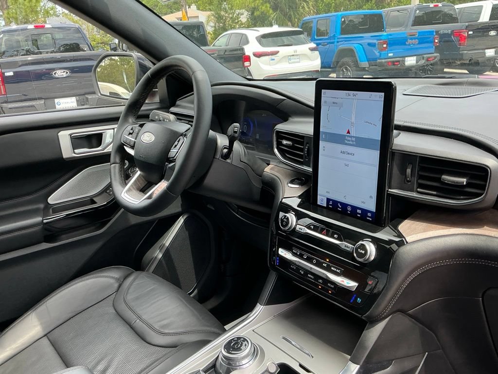 Certified 2023 Ford Explorer Platinum w/ Technology Package AWD/4WD image 19