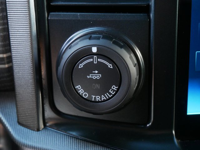 Certified 2022 Ford F150 Platinum w/ FX4 Off-Road Package AWD/4WD image 25