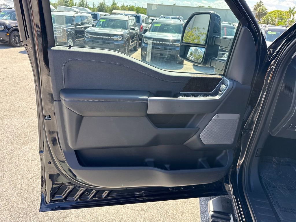 Certified 2024 Ford F350 Lariat w/ Lariat Ultimate Package AWD/4WD image 13