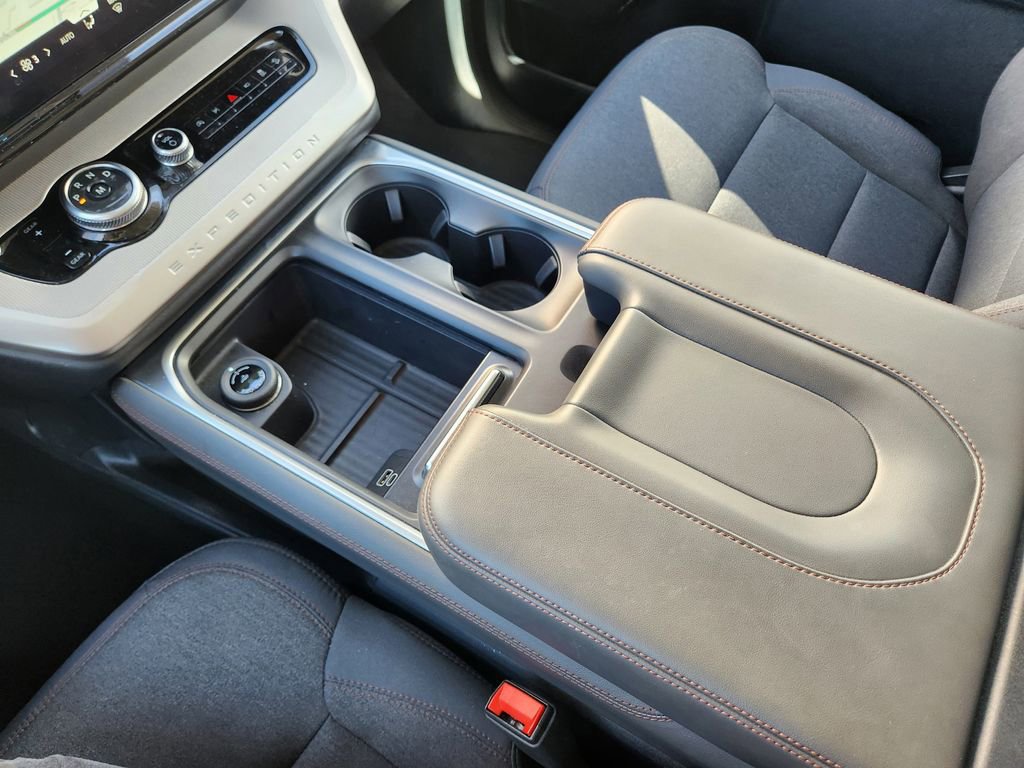 Certified 2025 Ford Expedition Max Active image 25