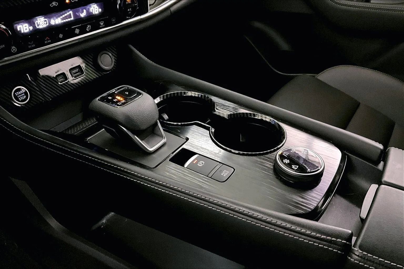 Used 2023 Nissan Rogue SL w/ SL Premium Package image 16