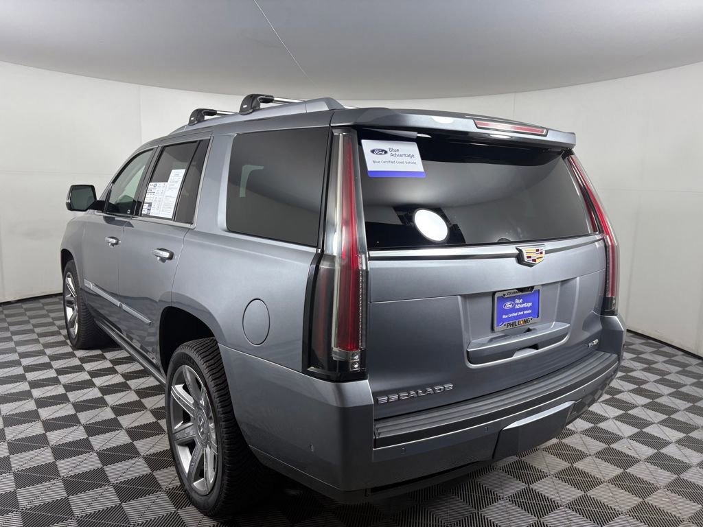 Used 2020 Cadillac Escalade Premium Luxury image 3