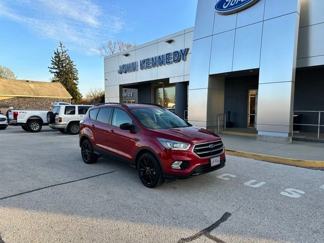 Certified 2017 Ford Escape SE w/ SE Sport Appearance Package AWD/4WD image 19