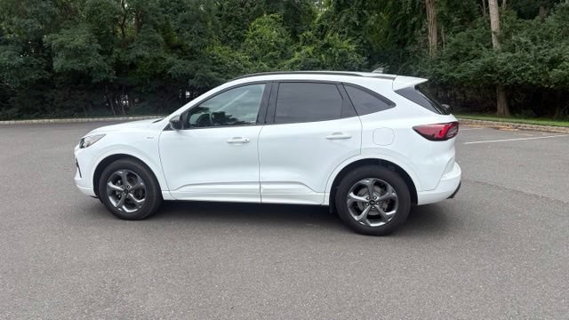 Certified 2023 Ford Escape ST-Line w/ Tech Pack #1 AWD/4WD image 7