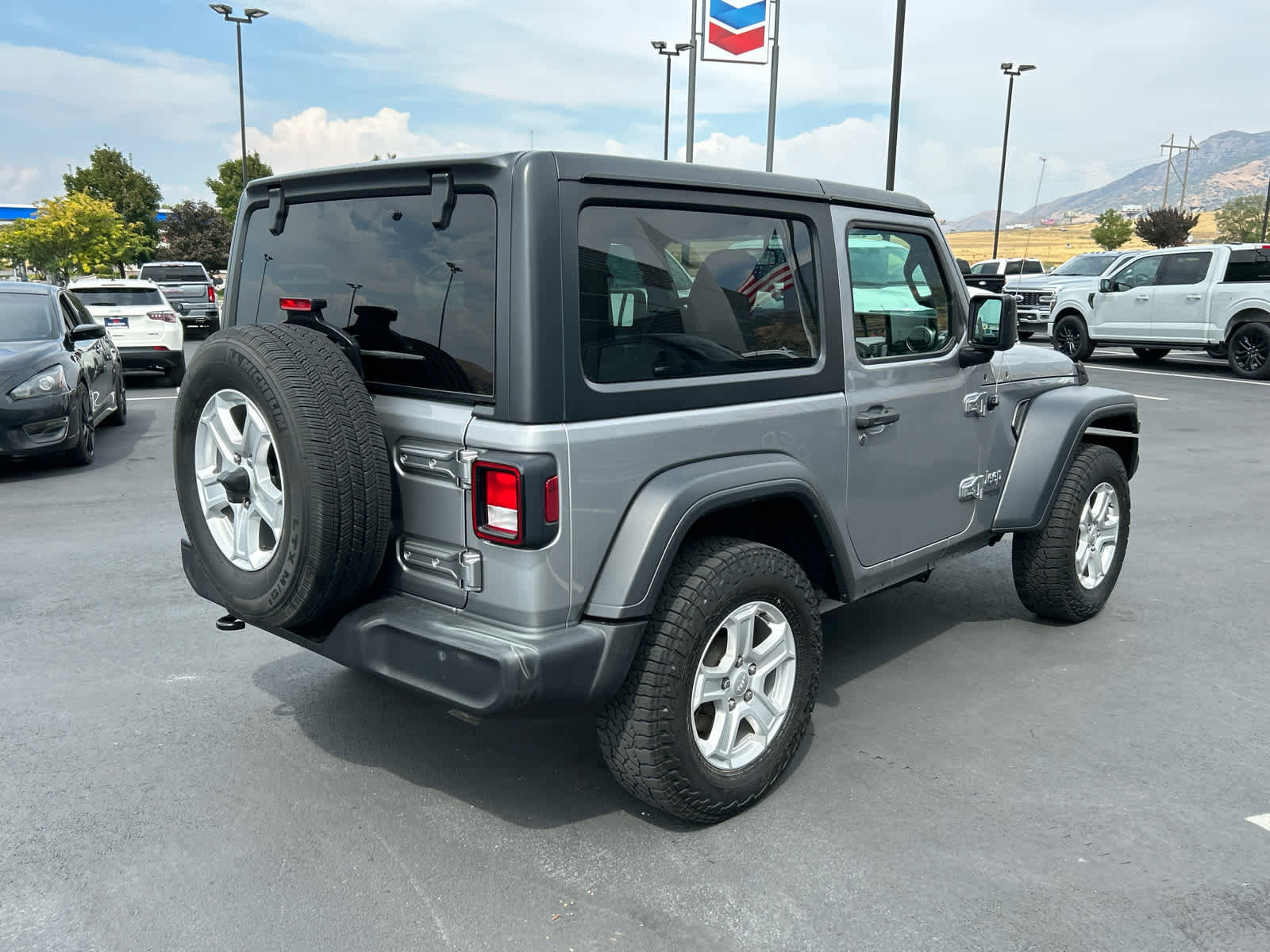 Used 2019 Jeep Wrangler Sport image 9