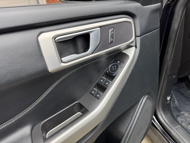 Certified 2023 Ford Explorer XLT image 12