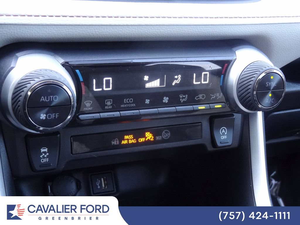 Used 2025 Toyota RAV4 XLE w/ Convenience Package AWD/4WD image 24