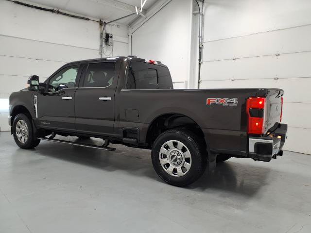 Certified 2024 Ford F250 Lariat w/ Lariat Ultimate Package AWD/4WD image 6