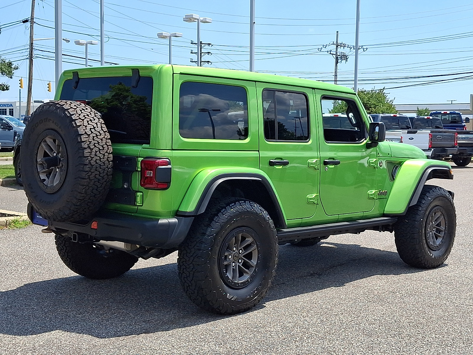 Used 2025 Jeep Wrangler Unlimited Rubicon 392 AWD/4WD image 11