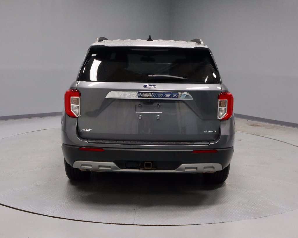 Certified 2022 Ford Explorer XLT w/ Equipment Group 202A AWD/4WD image 10