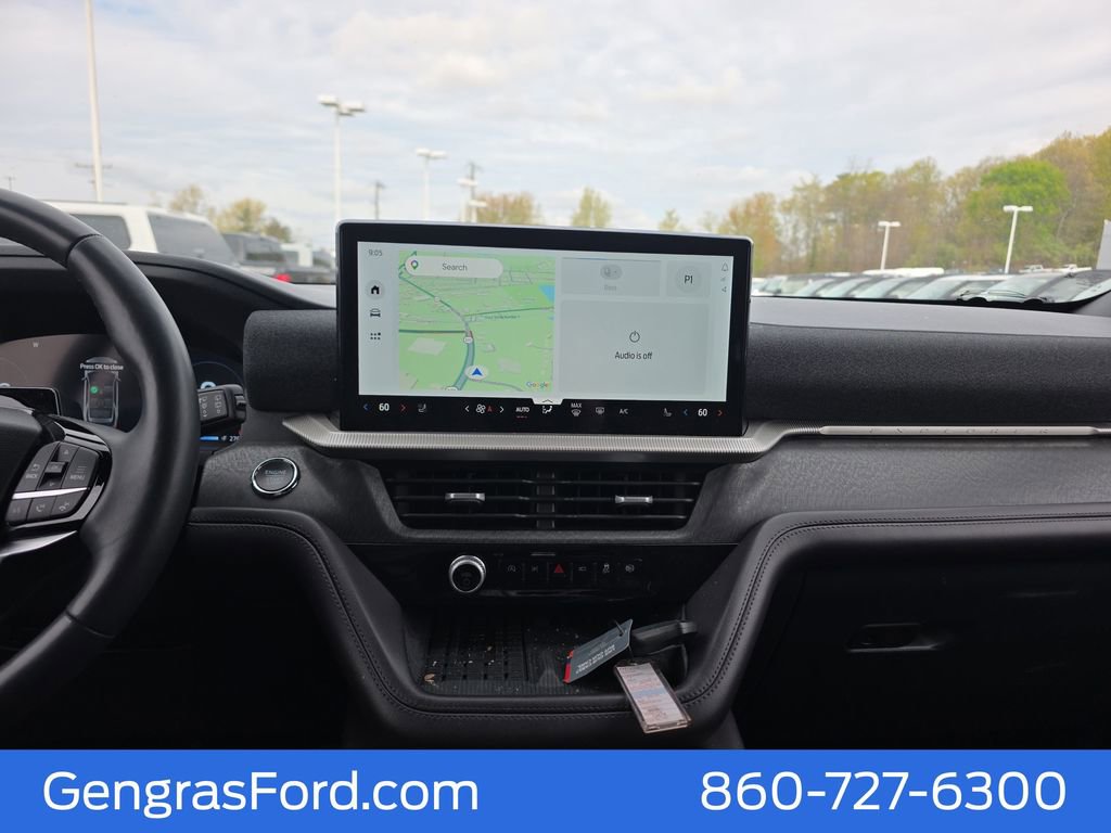 Certified 2025 Ford Explorer Platinum w/ LUX Leather Package AWD/4WD image 31