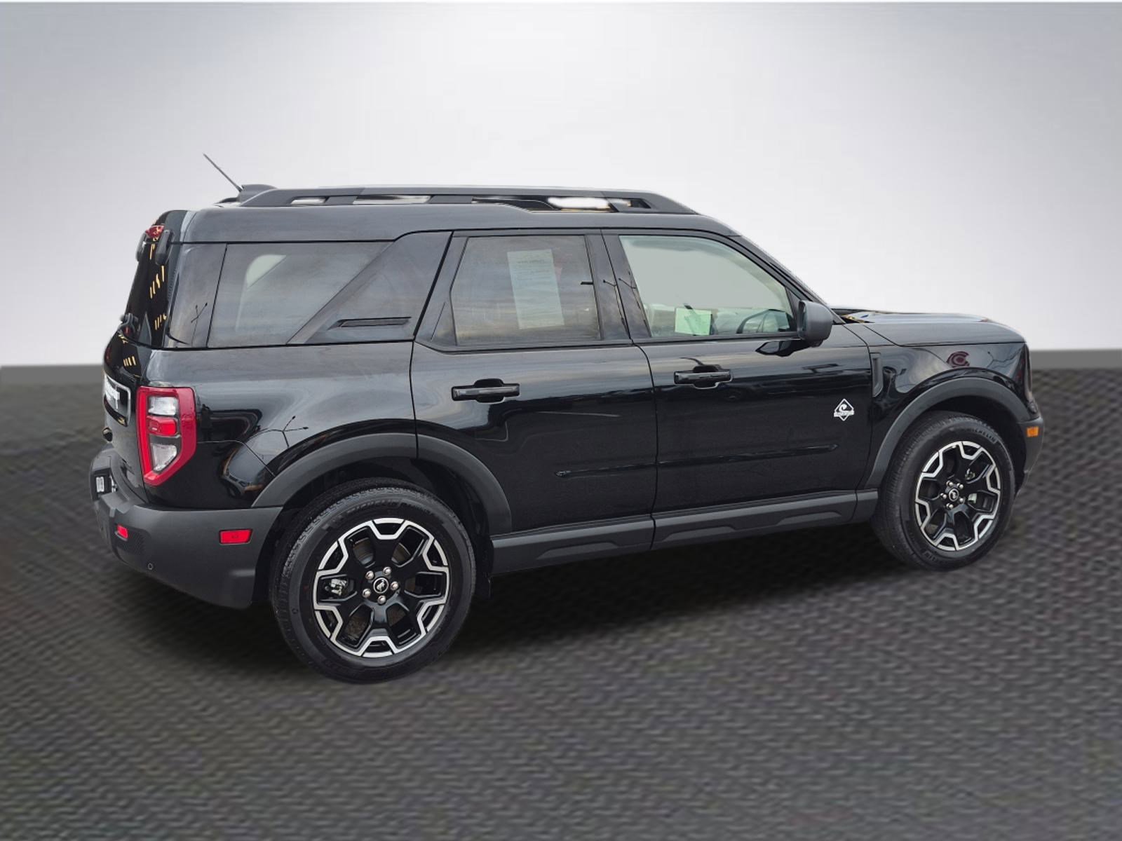 Certified 2025 Ford Bronco Sport Outer Banks w/ Outer Banks Tech Package+ image 4