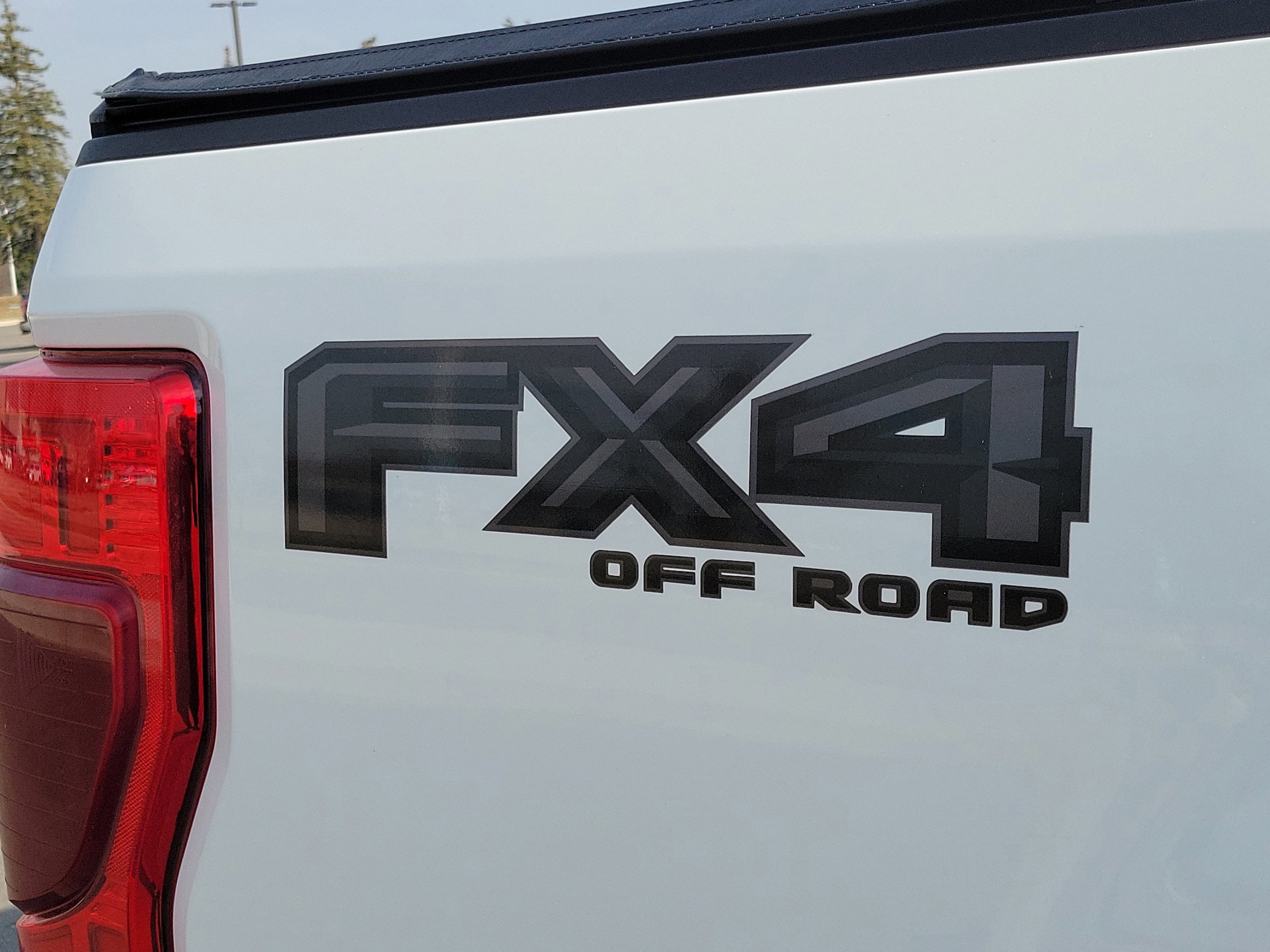 Certified 2022 Ford F250 Platinum AWD/4WD image 9