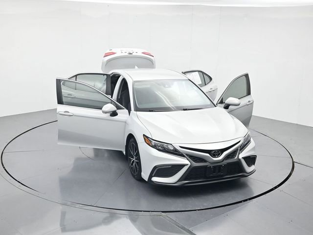 Used 2024 Toyota Camry SE w/ Convenience Package FWD image 47