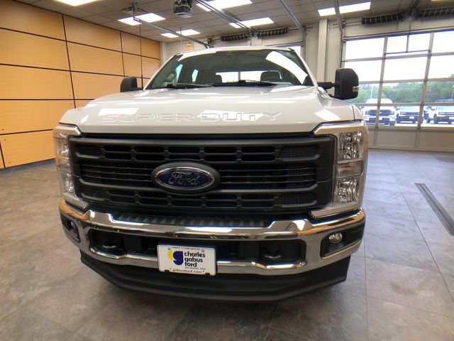 Certified 2023 Ford F350 XL w/ Snow Plow/Camper Package AWD/4WD image 2