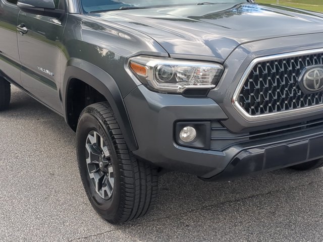 Used 2019 Toyota Tacoma TRD Off-Road w/ Technology Package AWD/4WD image 10