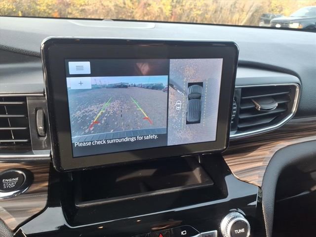 Certified 2023 Ford Explorer Limited w/ Equipment Group 301A image 23