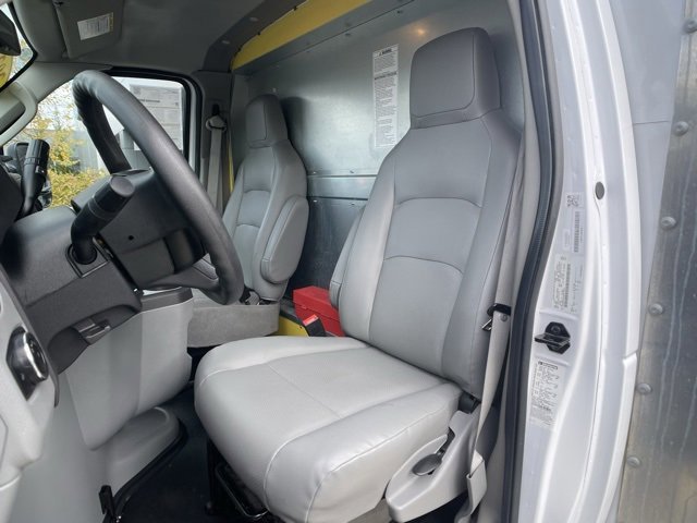 Certified 2024 Ford E-350 and Econoline 350 Super Duty w/ Driver's Safety Package image 16