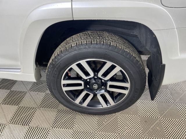 Used 2019 Toyota 4Runner Limited AWD/4WD image 23