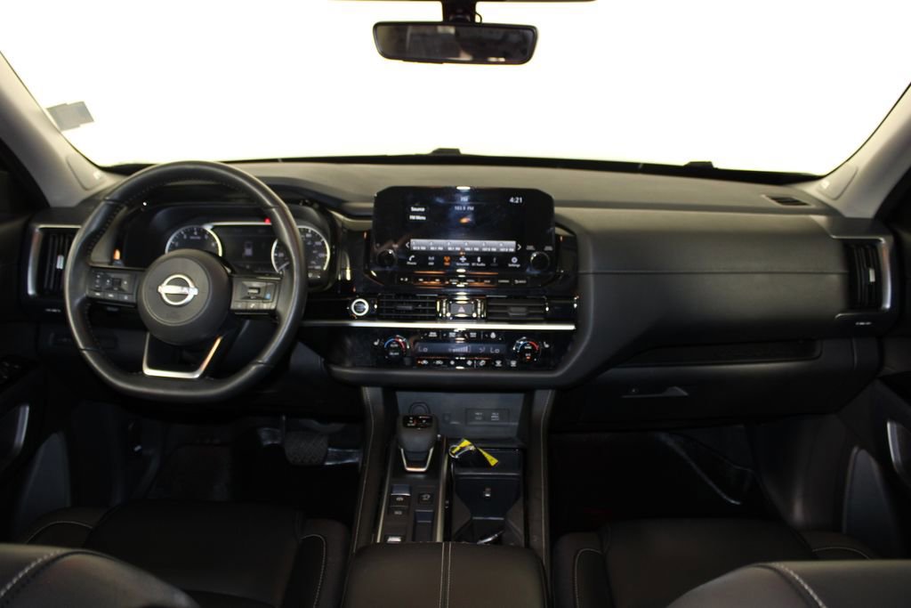 Used 2024 Nissan Pathfinder SL w/ SL Premium Package image 13