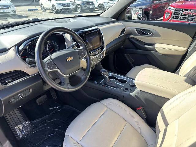Used 2022 Chevrolet Traverse LT image 16