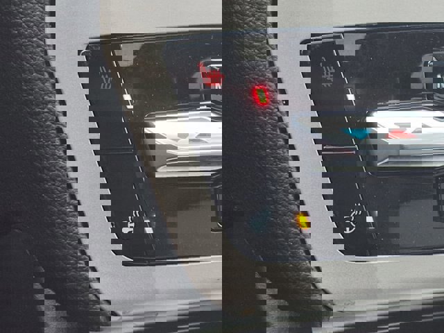 Certified 2023 Ford Explorer XLT w/ Equipment Group 202A image 6