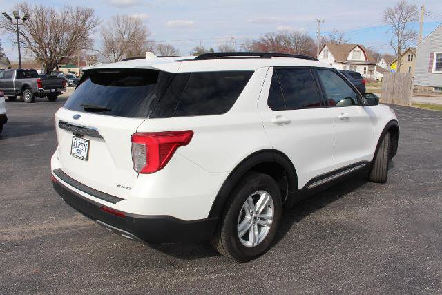 Certified 2022 Ford Explorer XLT w/ Equipment Group 202A image 4