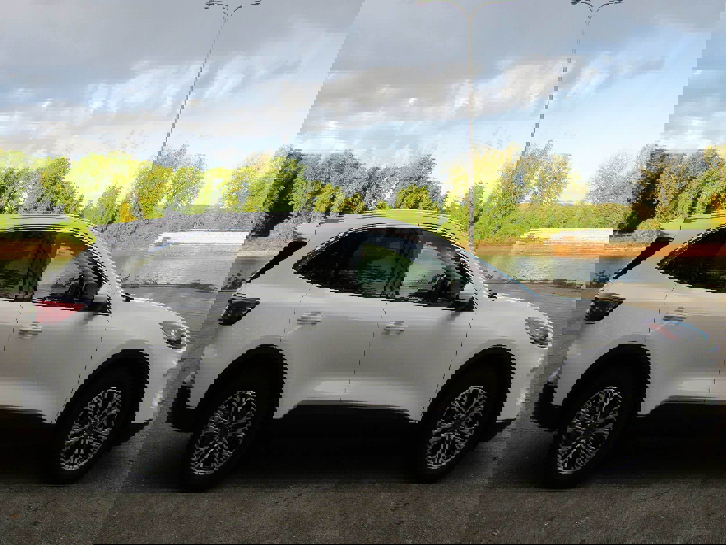 Certified 2022 Ford Escape SEL w/ Technology Package image 6