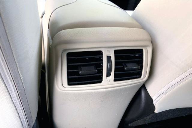 Used 2018 Nissan Rogue Sport SV w/ SV All-Weather Package AWD/4WD image 37