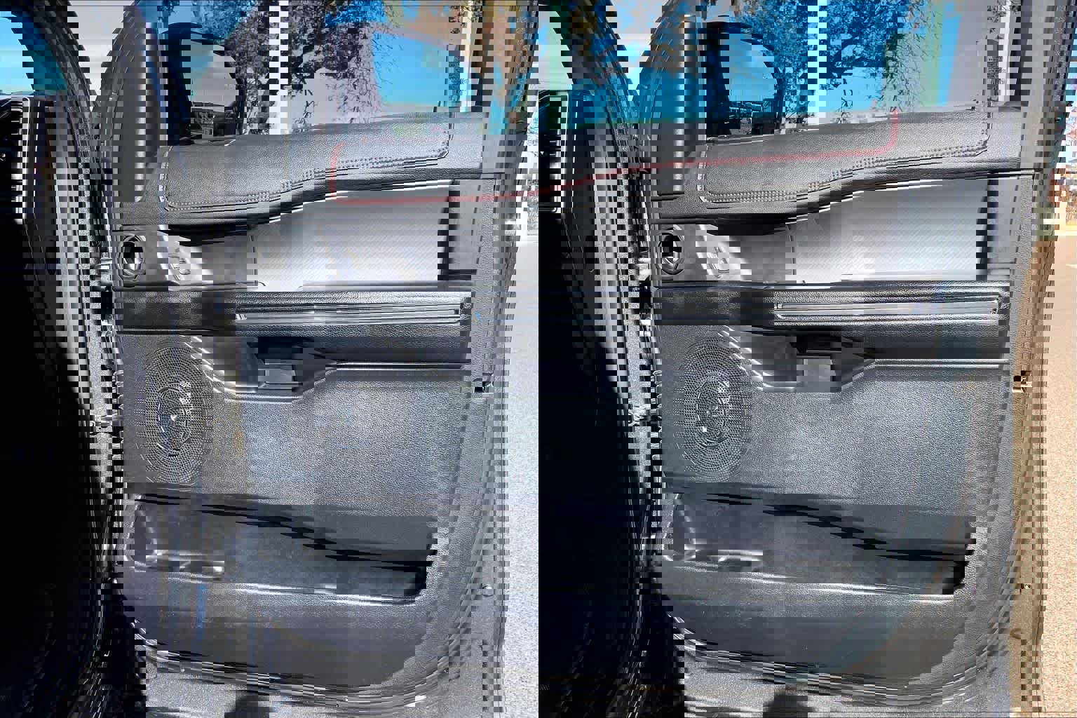 Certified 2020 Ford Expedition Limited w/ Equipment Group 303A image 22