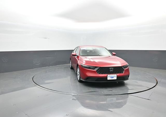 Used 2023 Honda Accord LX image 2