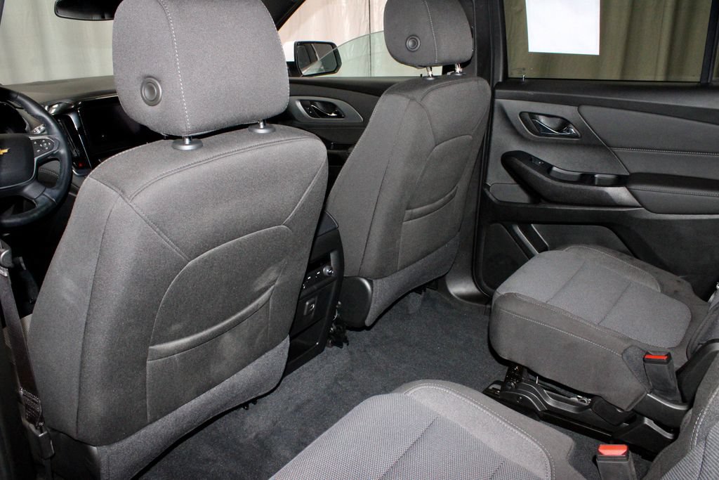 Used 2023 Chevrolet Traverse LT FWD image 22