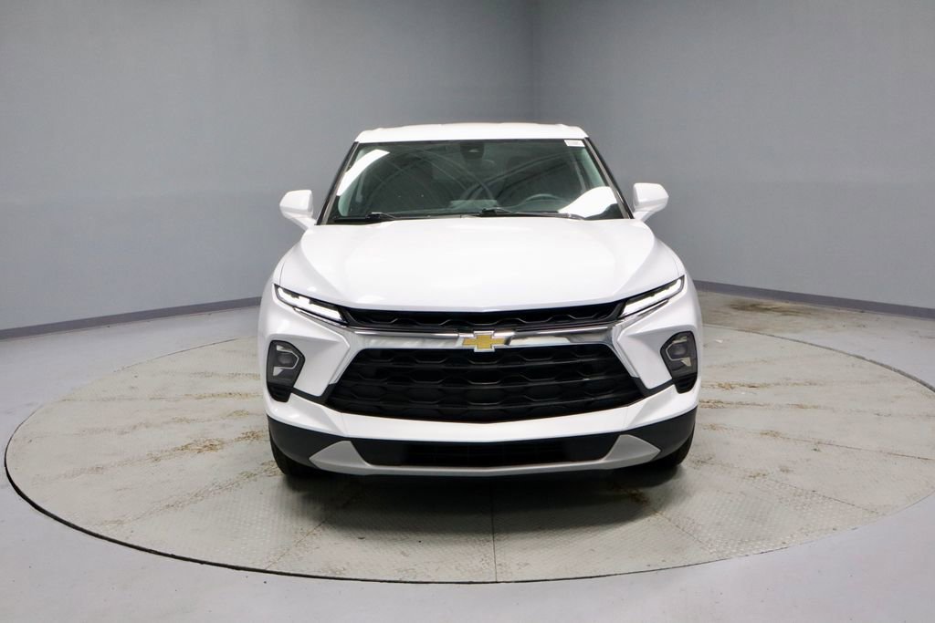 Used 2025 Chevrolet Blazer LT AWD/4WD image 6