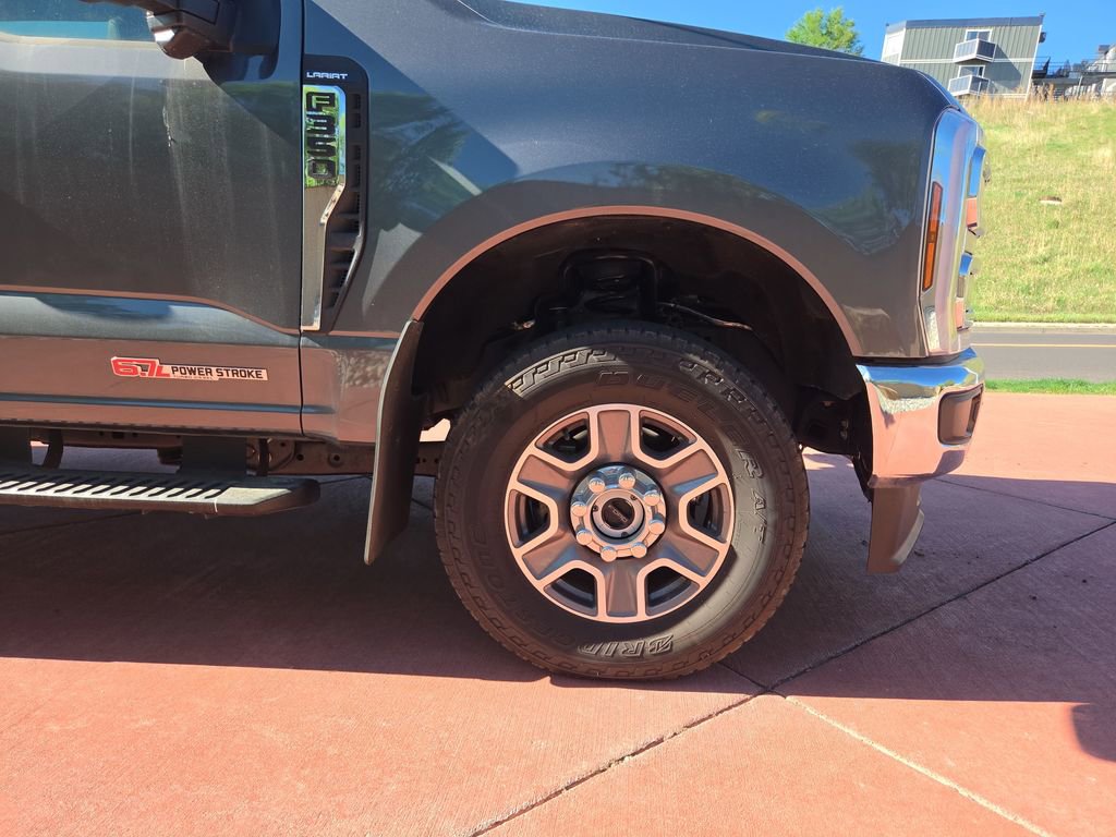 Certified 2025 Ford F350 Lariat AWD/4WD image 39