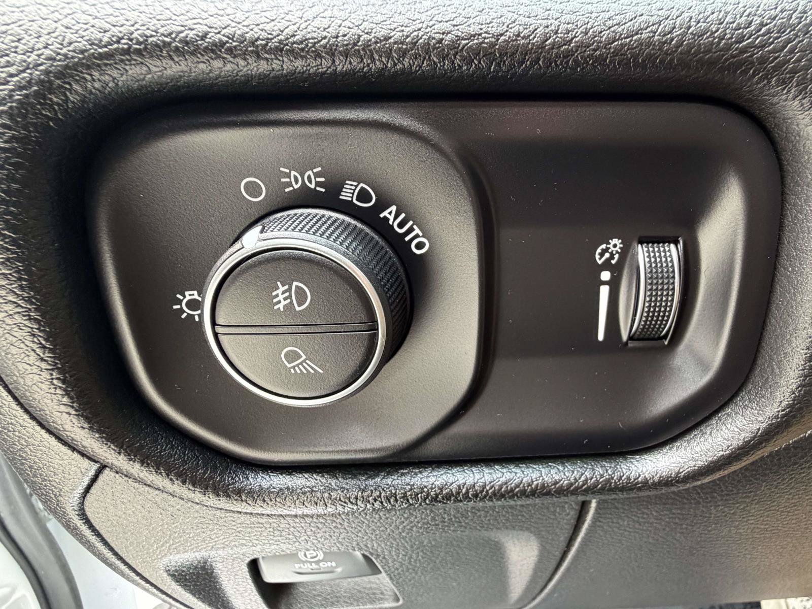 Used 2023 RAM 1500 Big Horn AWD/4WD image 20