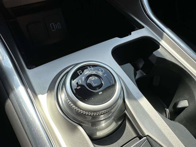 Certified 2023 Ford Explorer Limited w/ Limited Technology Package AWD/4WD image 18