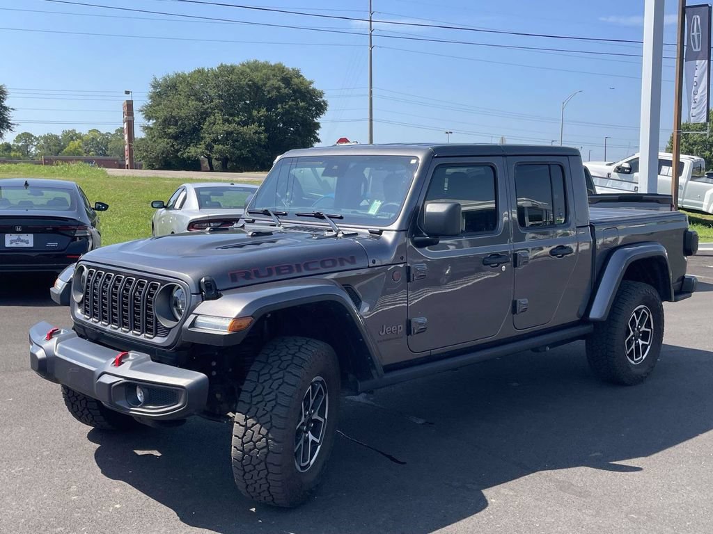 Used 2025 Jeep Gladiator Rubicon w/ Convenience Group AWD/4WD image 7