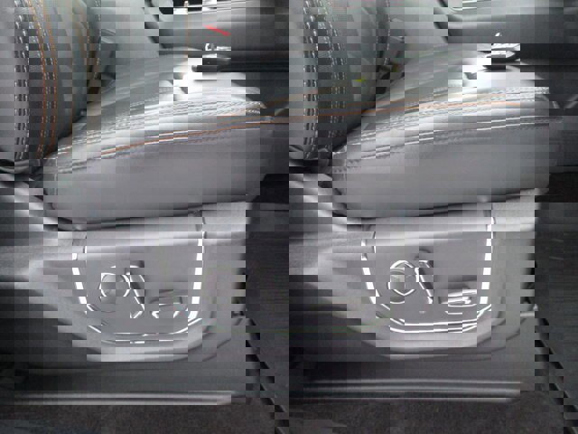 Certified 2022 Ford Expedition Platinum image 25