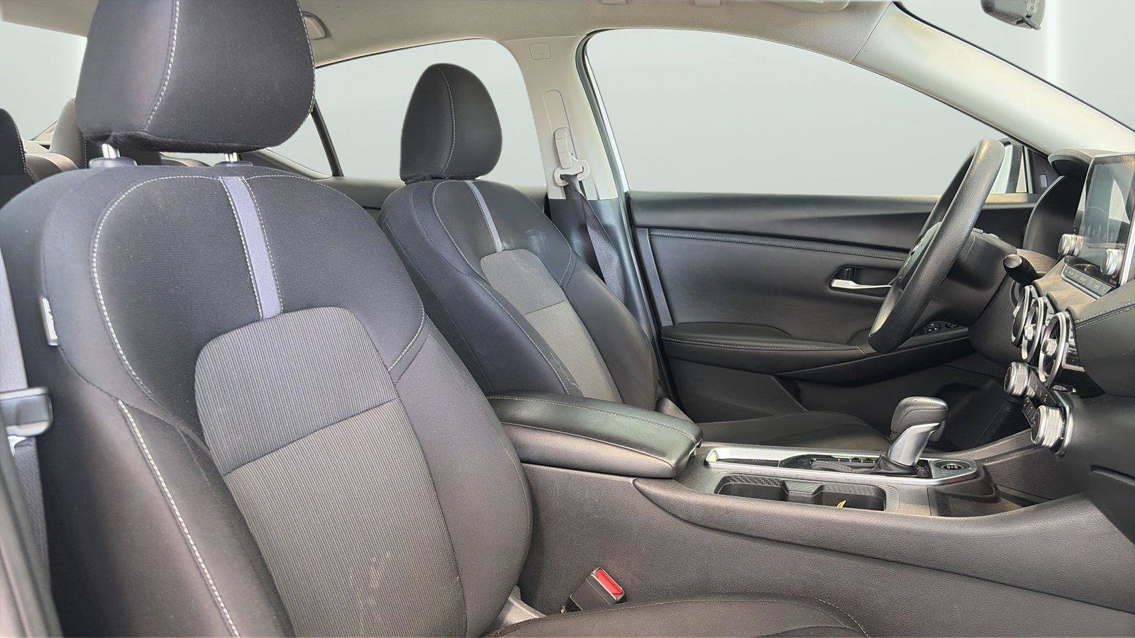 Used 2024 Nissan Sentra SV FWD image 14