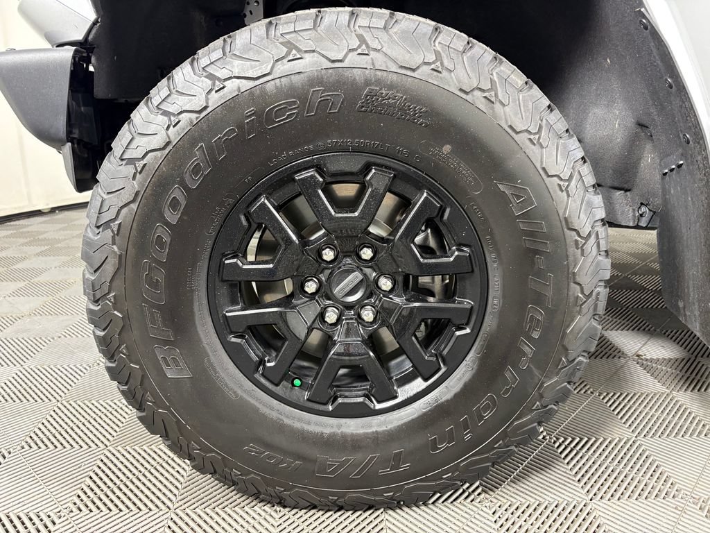 Certified 2024 Ford Bronco Raptor w/ Interior Carbon Fiber Pack 6 AWD/4WD image 10