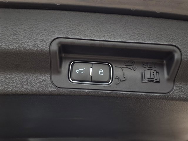 Certified 2023 Ford Explorer XLT image 23