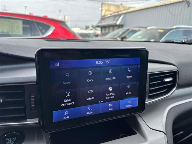 Certified 2022 Ford Explorer XLT w/ Equipment Group 202A AWD/4WD image 21
