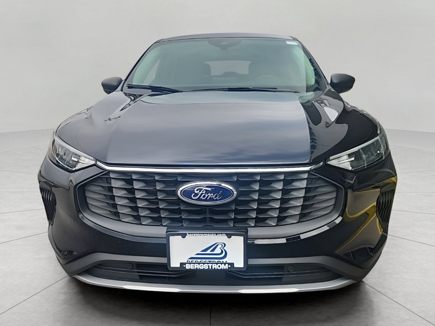 Certified 2023 Ford Escape Active w/ Cold Weather Package image 4