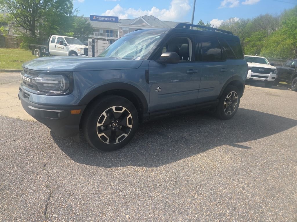 Certified 2024 Ford Bronco Sport Outer Banks w/ Tech Package image 2
