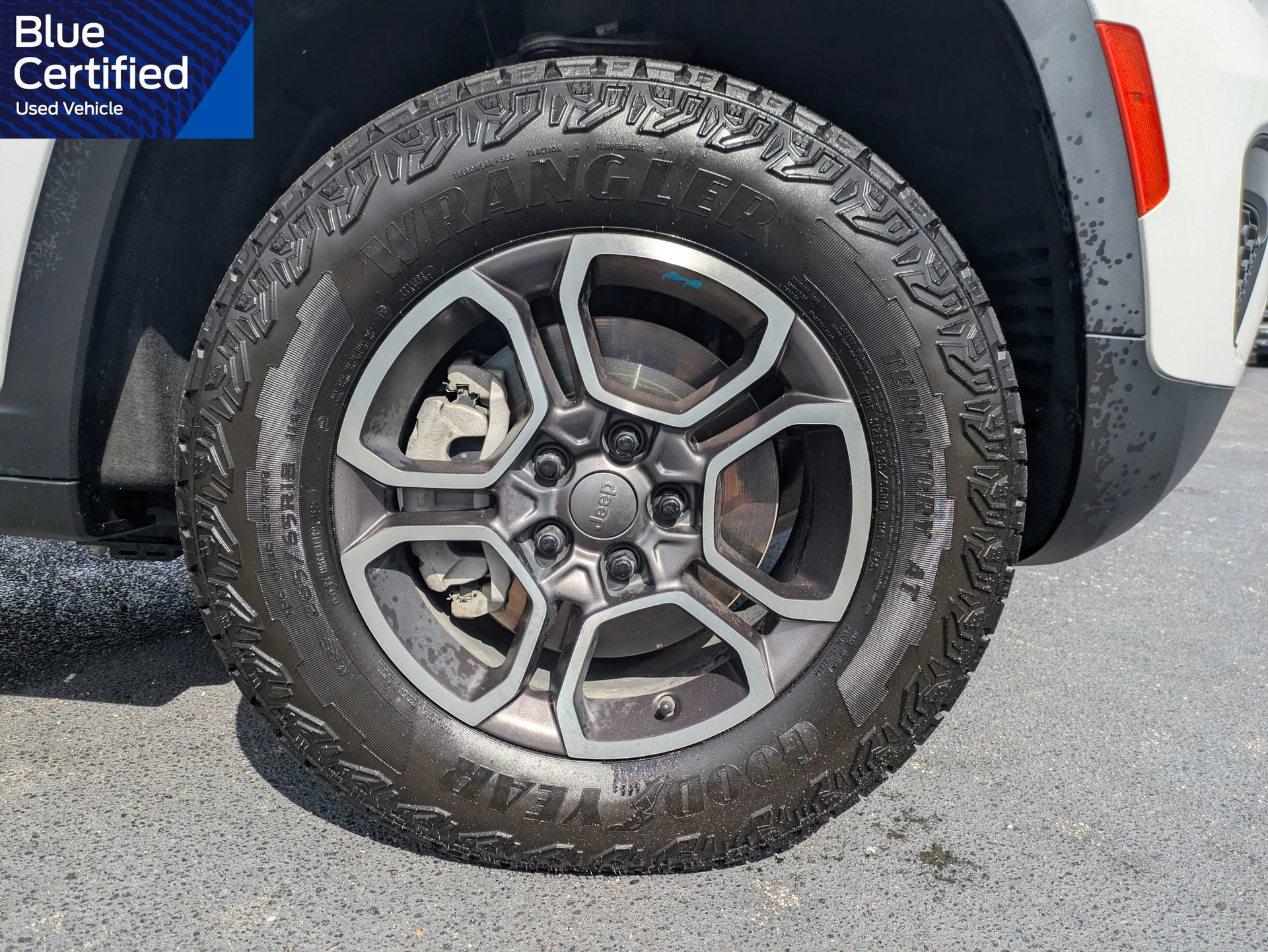Used 2022 Jeep Grand Cherokee Trailhawk AWD/4WD image 12